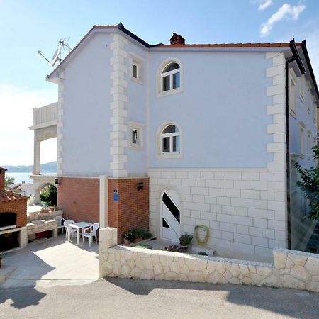 Apartman Beric Трогир Екстериор снимка