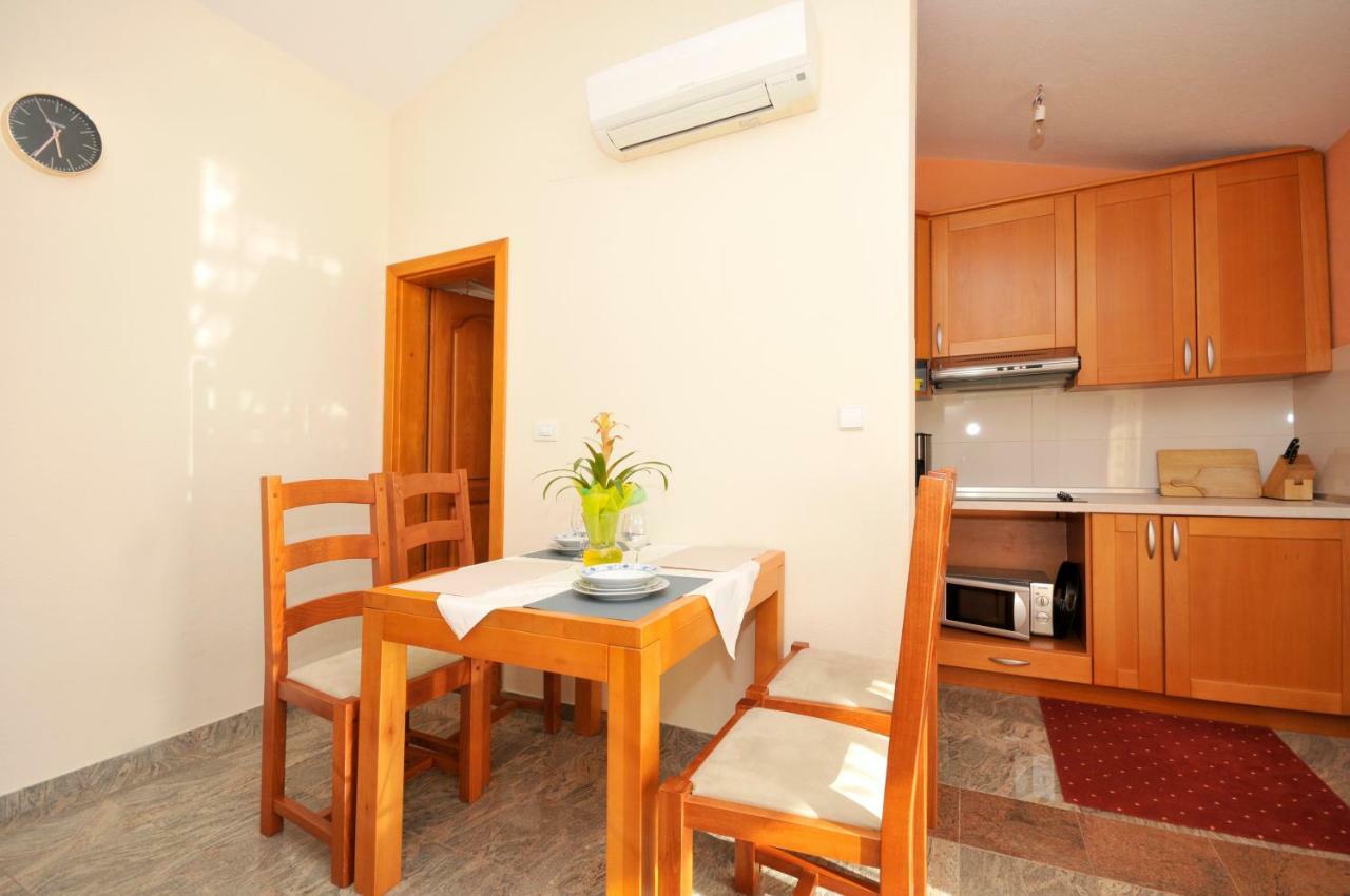 Apartman Beric Трогир Екстериор снимка