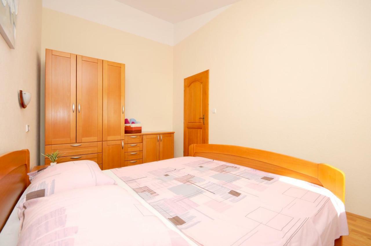 Apartman Beric Трогир Екстериор снимка