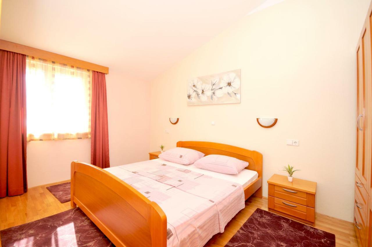 Apartman Beric Трогир Екстериор снимка