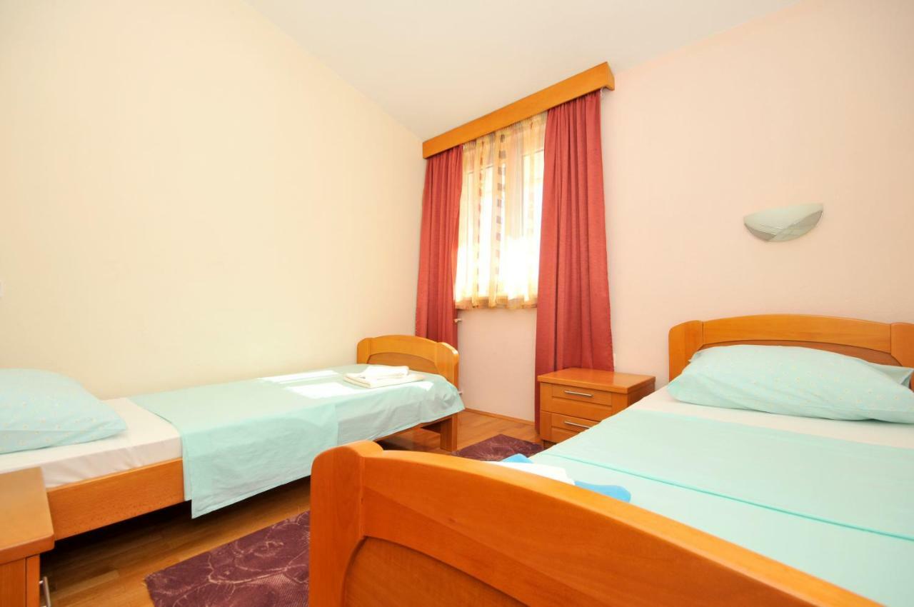 Apartman Beric Трогир Екстериор снимка