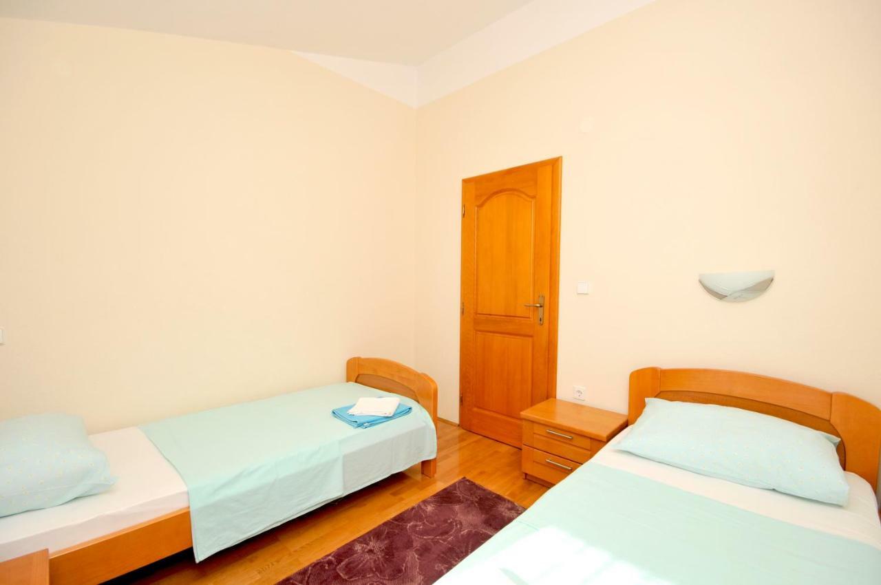 Apartman Beric Трогир Екстериор снимка